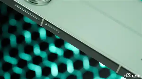 《跌破天花板！仅售1699的Redmi Turbo 4 Pro，这次真的不红米了？》