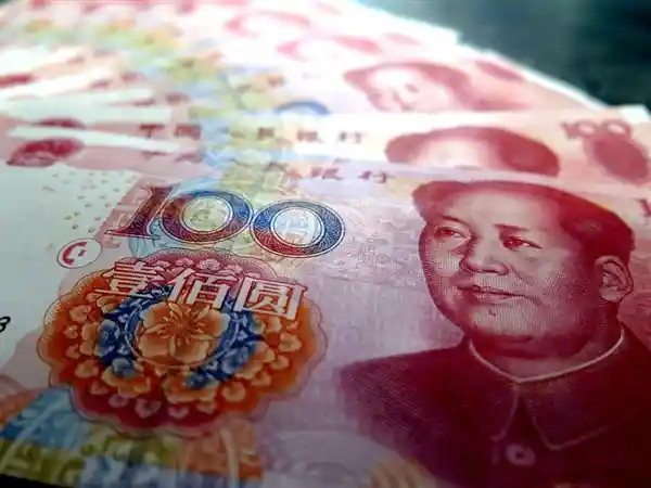 《超越不止三倍！专家揭秘：中国汽车产量力压美国，中国经济实力大翻盘》