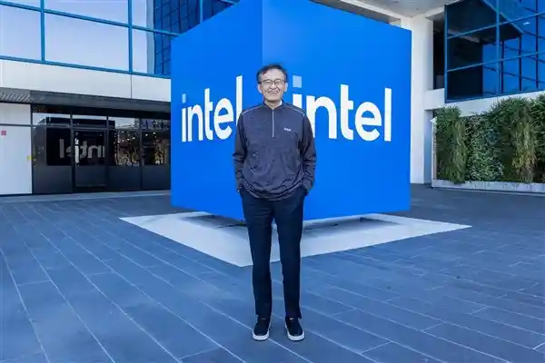《Intel首席执行官陈立武宣布震撼消息：以精简团队实现效率巅峰》