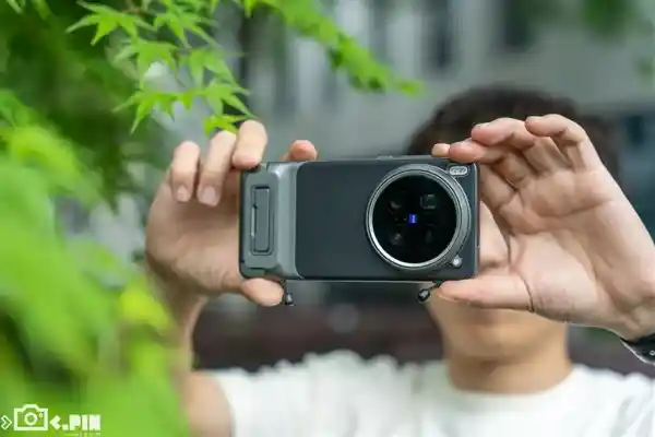 《挑战影像巅峰！蓝厂新机强势来袭，视频拍摄吊打苹果iPhone？》