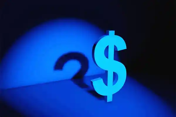 《特朗普吹嘘日赚30亿关税？现实打脸了！》