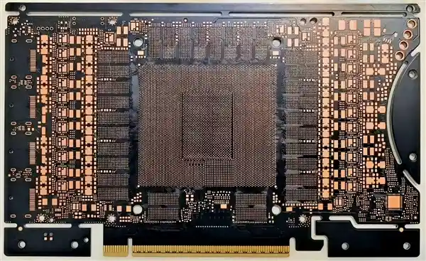 突破极限！96GB GDDR7显存加持，NVIDIA RTX PRO 6000专业显卡震撼曝光