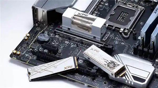 《威刚MARS 980 PCIe 5.0 SSD首发：巅峰速度狂飙至14GB/s！》