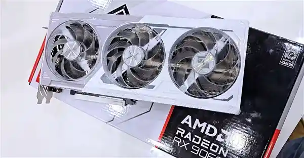打破极限！华擎AMD RX 9060 XT超频狂飙至3.32GHz创行业新高