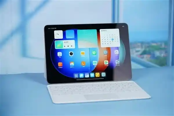 《大屏新旗舰！小米12.5英寸LCD平板重磅发布》