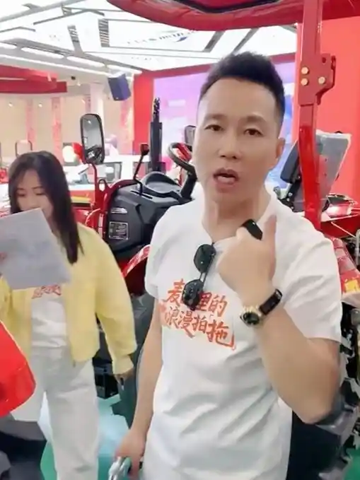 《254台拖拉机奔赴田野！快手电商用「钢铁柔情」诠释中国式硬核浪漫》