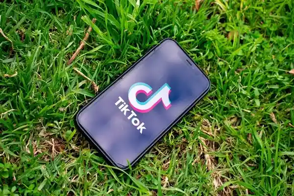 《特朗普坚称不希望TikTok消失：美国宣布第三次延长禁令》
