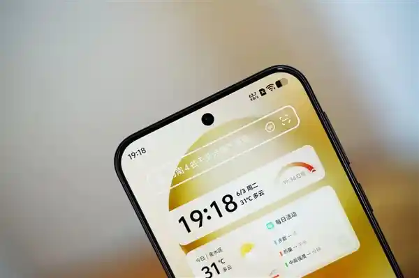 [vivo S30 Pro mini：6.31英寸小直屏的掌心美学]