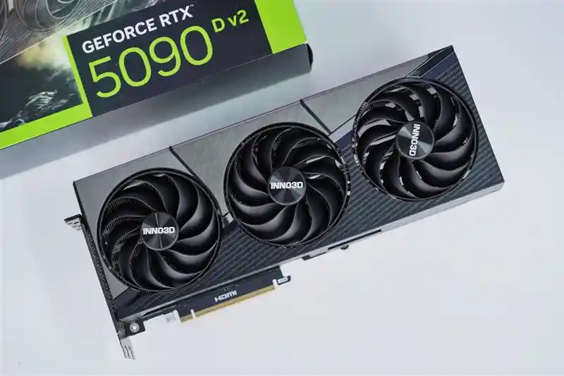 575W性能巅峰！映众RTX 5090 D v2曜夜X3 24GB震撼评测：新一代显卡王者降临
